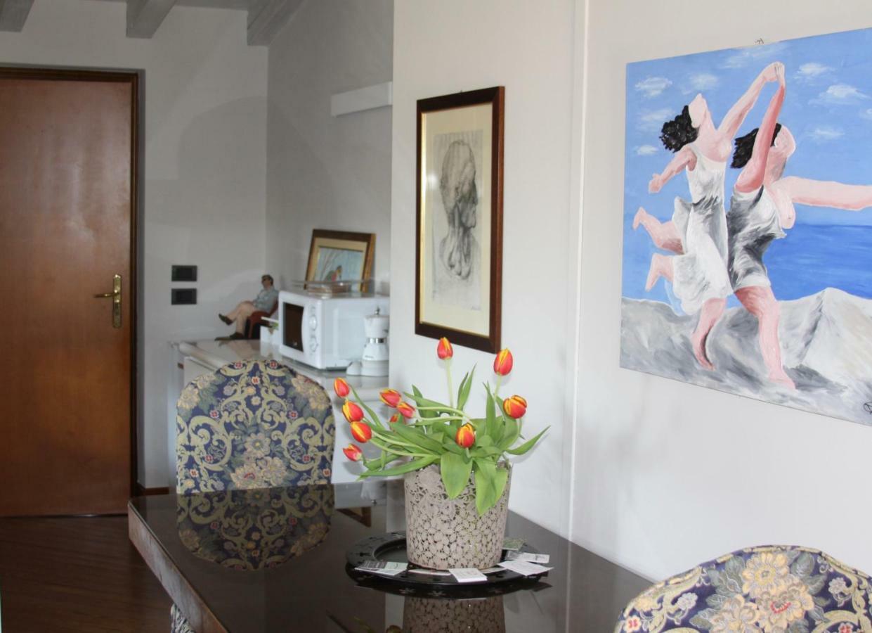 Ferienwohnung Le Margherite Manerba del Garda Exterior foto