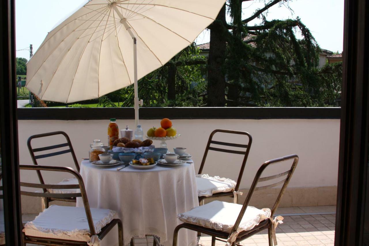 Ferienwohnung Le Margherite Manerba del Garda Exterior foto
